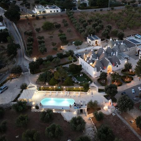 Trullo Il Focolare In Masseria Cisternino Exterior photo