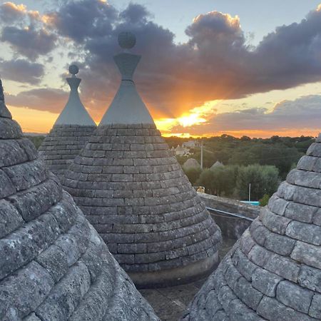 Trullo Il Focolare In Masseria Cisternino Exterior photo