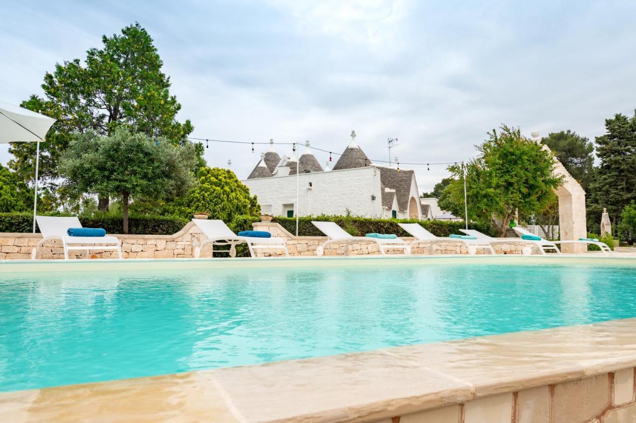Trullo Il Focolare In Masseria Cisternino Exterior photo