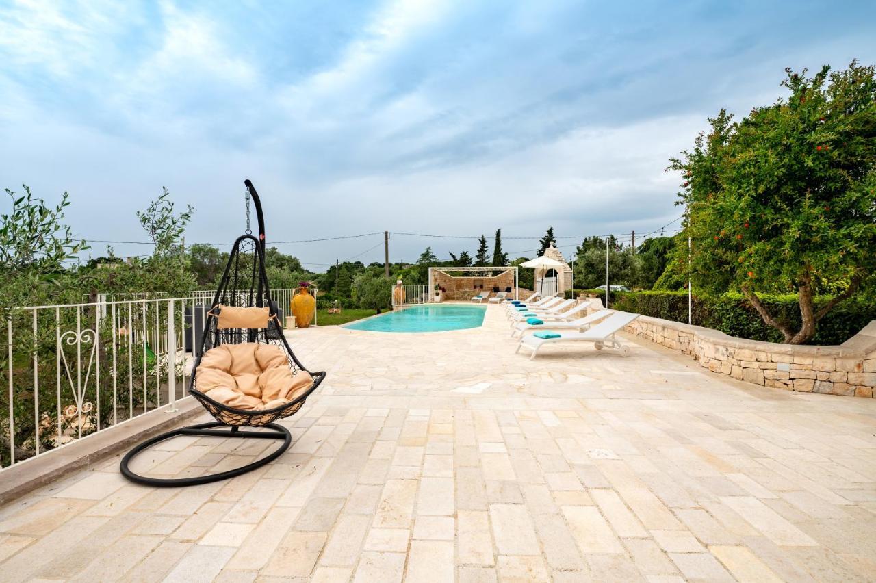 Trullo Il Focolare In Masseria Cisternino Exterior photo