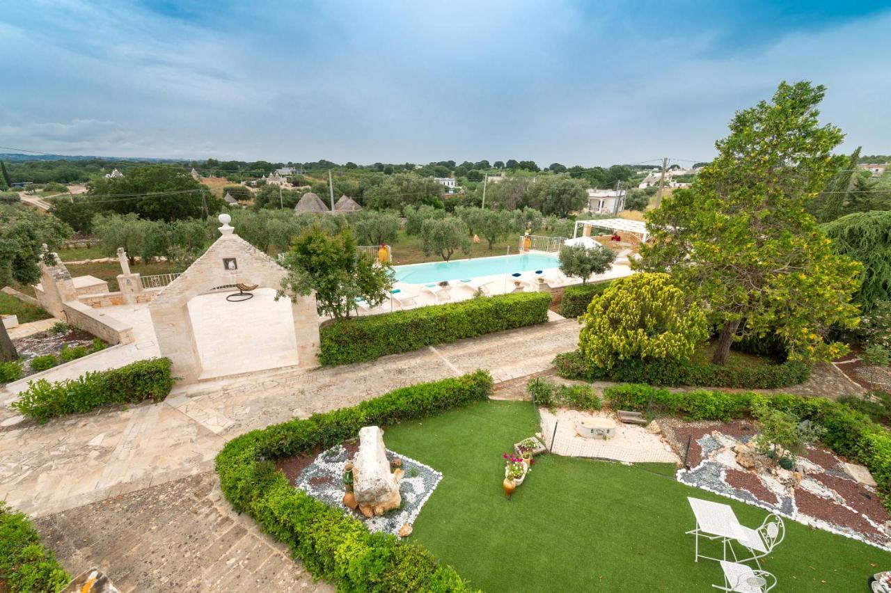 Trullo Il Focolare In Masseria Cisternino Exterior photo