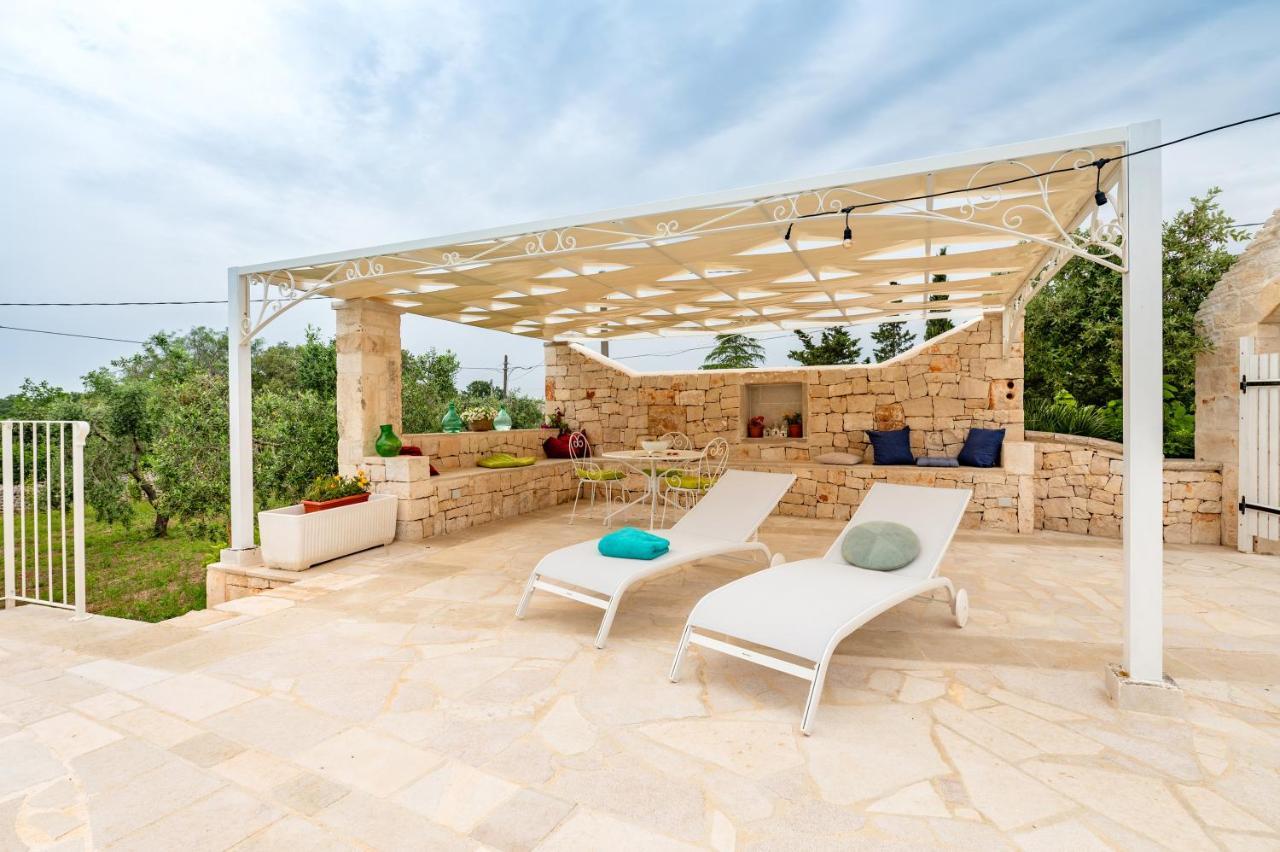 Trullo Il Focolare In Masseria Cisternino Exterior photo