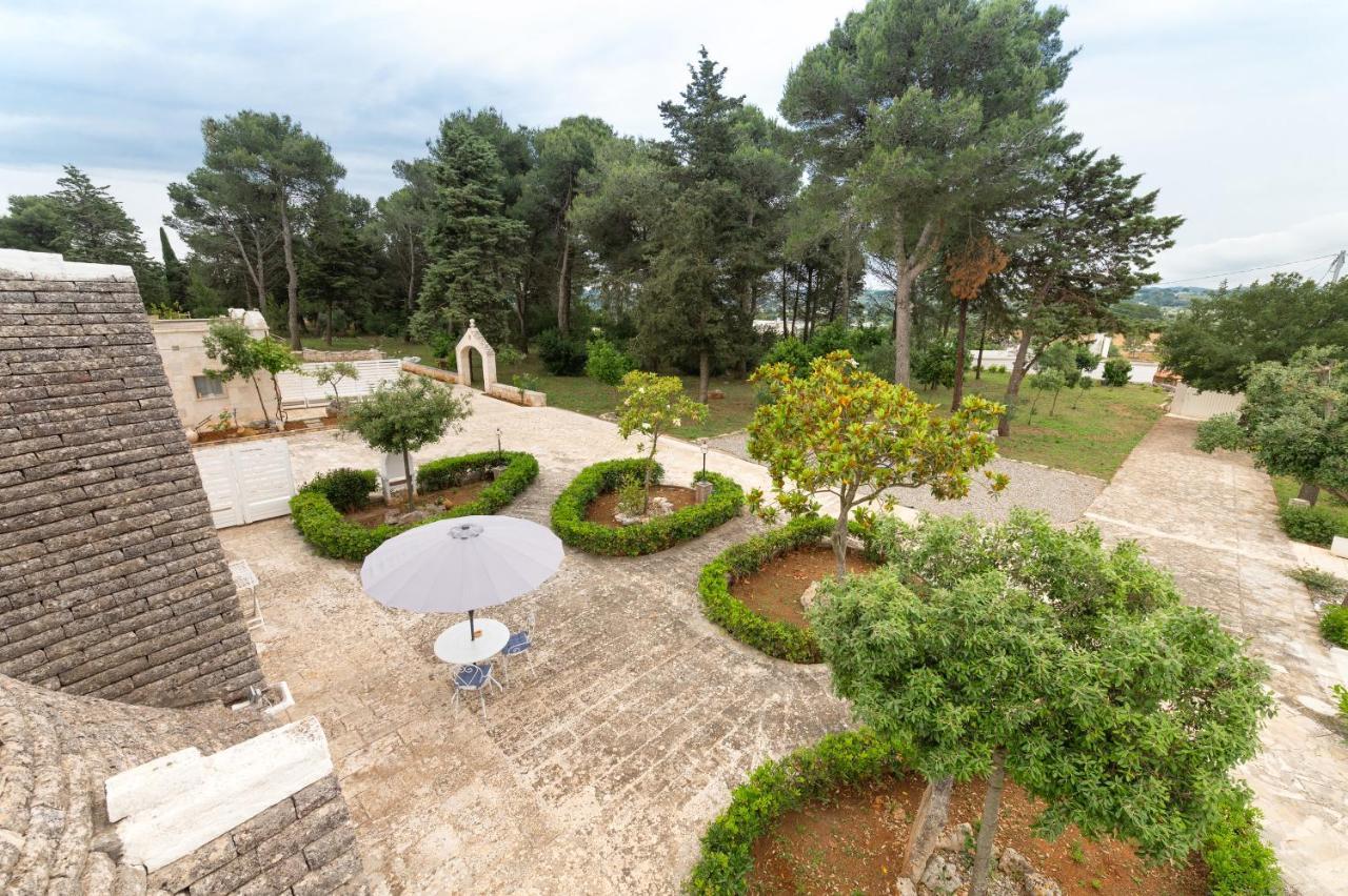Trullo Il Focolare In Masseria Cisternino Exterior photo
